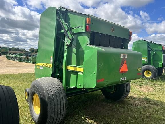 Image of John Deere 568 equipment image 3