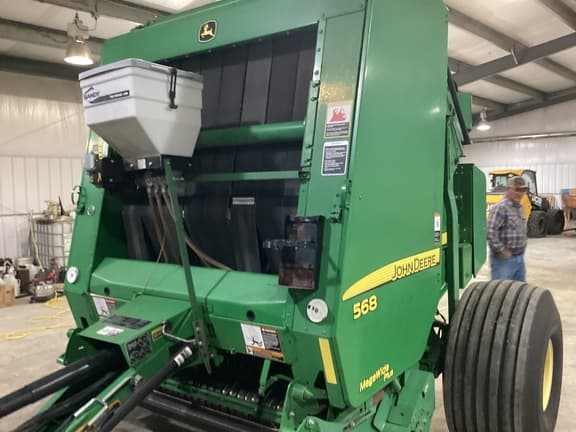 Image of John Deere 568 Primary image