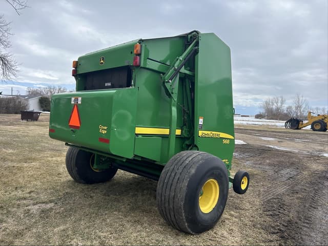 Image of John Deere 568 equipment image 4