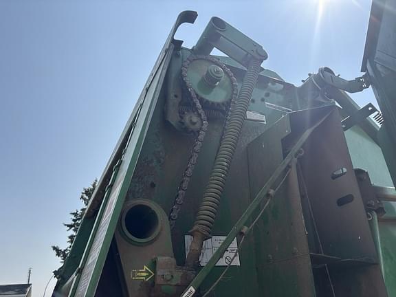 Image of John Deere 568 Mega Wide Plus equipment image 3