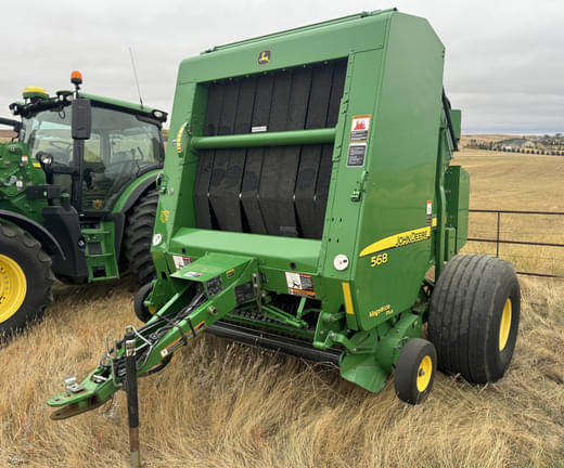 Image of John Deere 568 Image 1