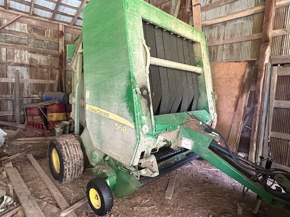 Image of John Deere 568 equipment image 4