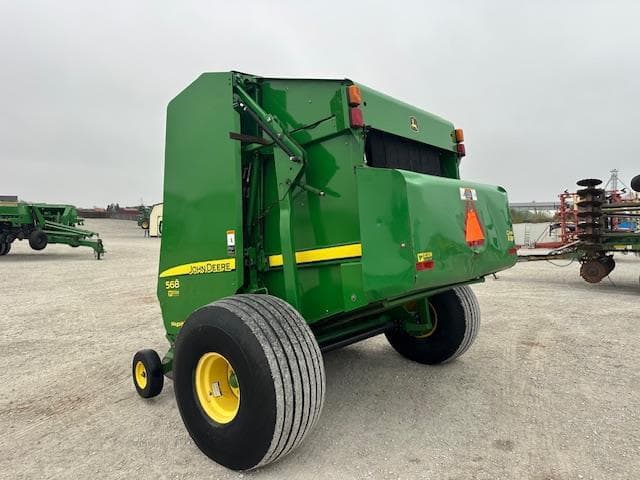 Image of John Deere 568 equipment image 2