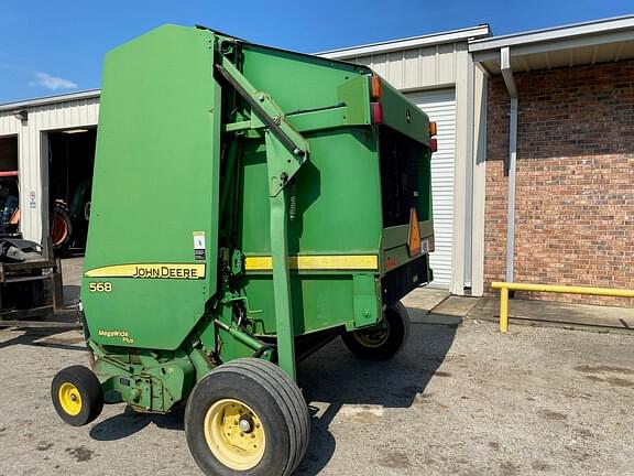 Image of John Deere 568 equipment image 1