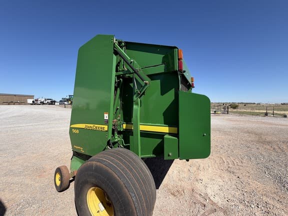 Image of John Deere 568 equipment image 1