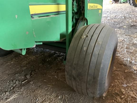 Image of John Deere 568 equipment image 4