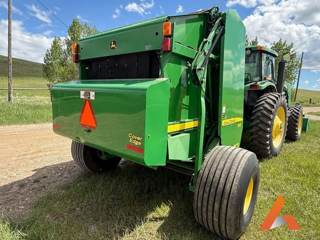 Image of John Deere 568 equipment image 4