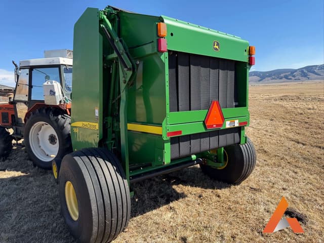 Image of John Deere 568 Mega Wide Plus equipment image 2