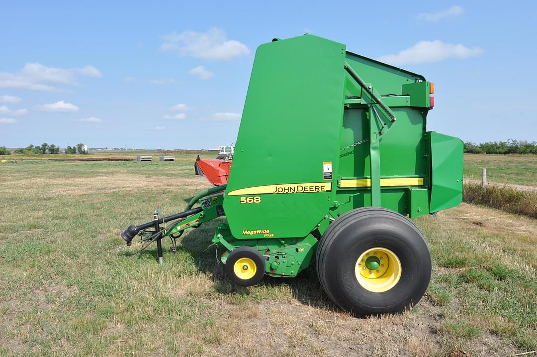 Image of John Deere 568 Primary image