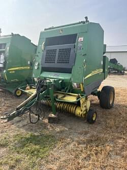 Image of John Deere 582 equipment image 1