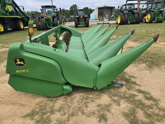 Image of John Deere 606C equipment image 3