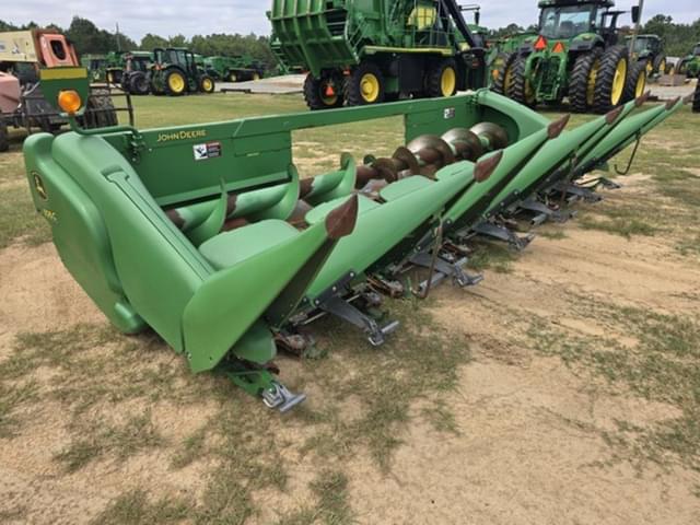 Image of John Deere 606C equipment image 2