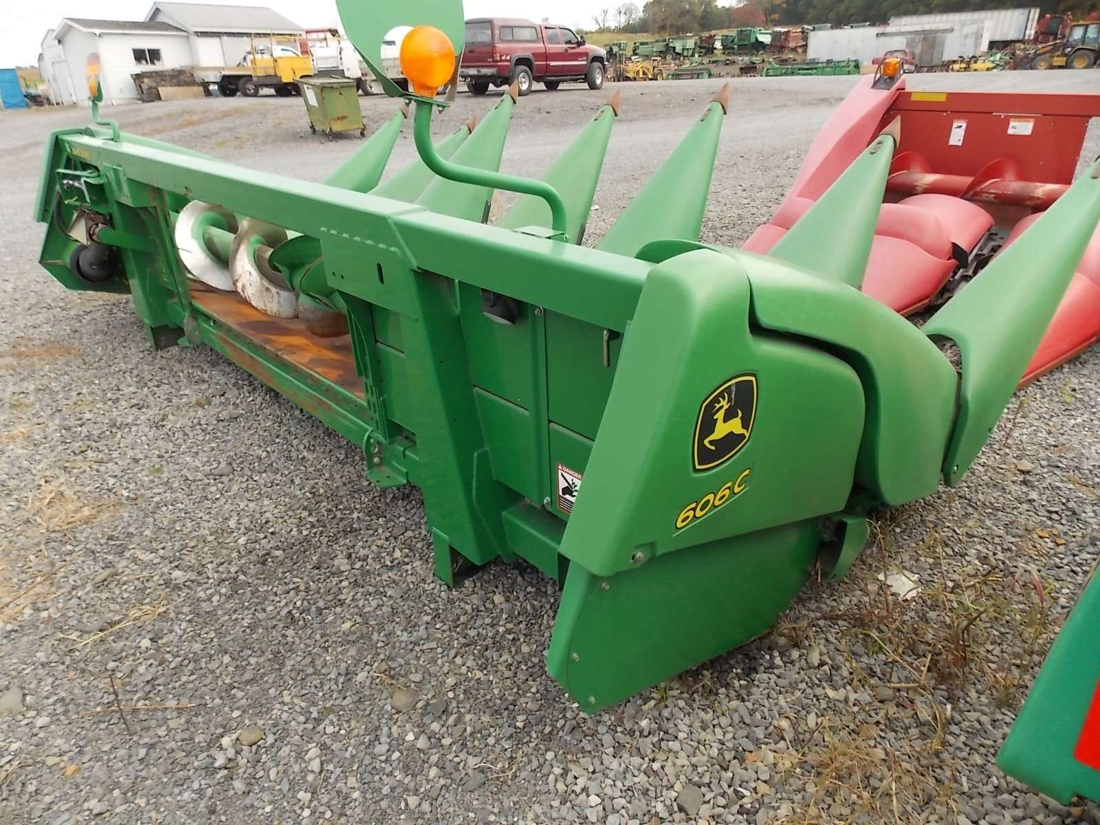 Main image John Deere 606C