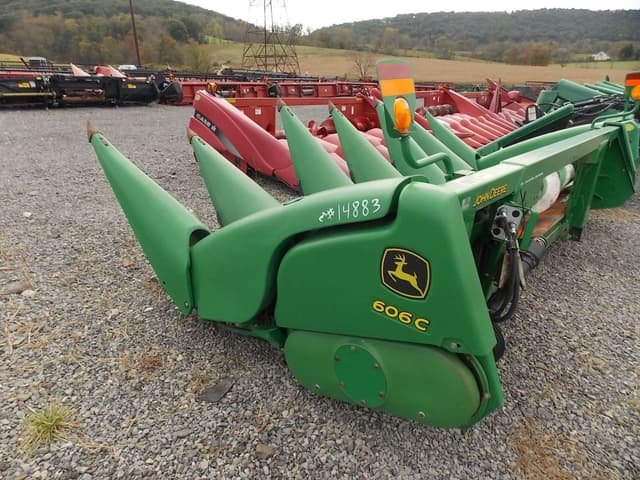 Image of John Deere 606C equipment image 4