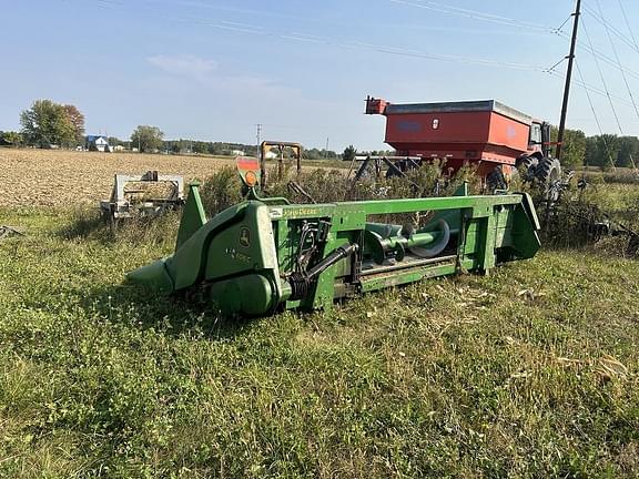 Image of John Deere 606C equipment image 3