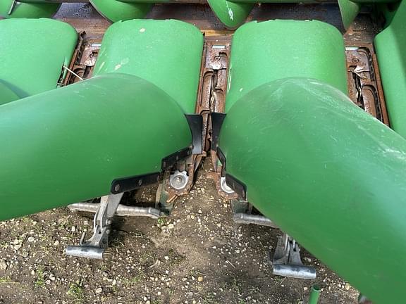 Image of John Deere 608C equipment image 2