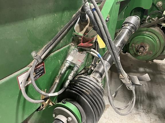 Image of John Deere 608C equipment image 4