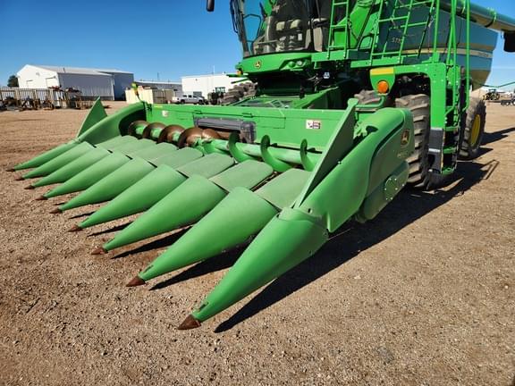 Image of John Deere 608C equipment image 2
