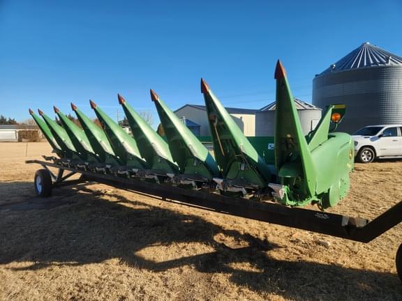 Image of John Deere 608C equipment image 3