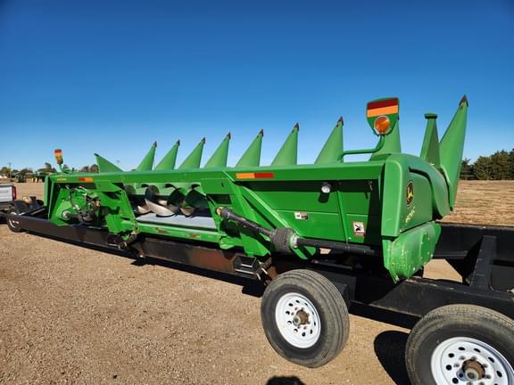 Image of John Deere 608C equipment image 4