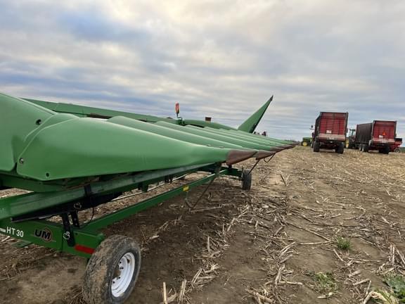 Image of John Deere 608C equipment image 1