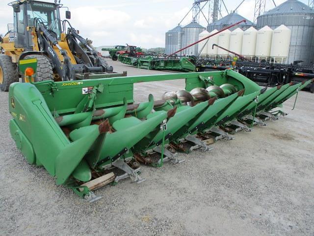 Image of John Deere 608C equipment image 2