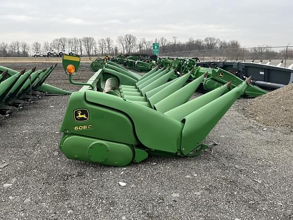 Image of John Deere 608C equipment image 3