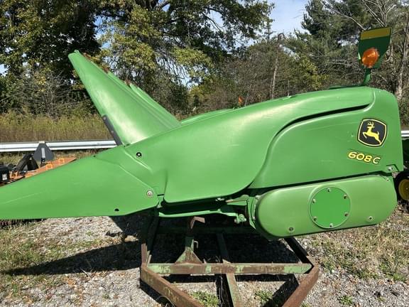 Image of John Deere 608C equipment image 2