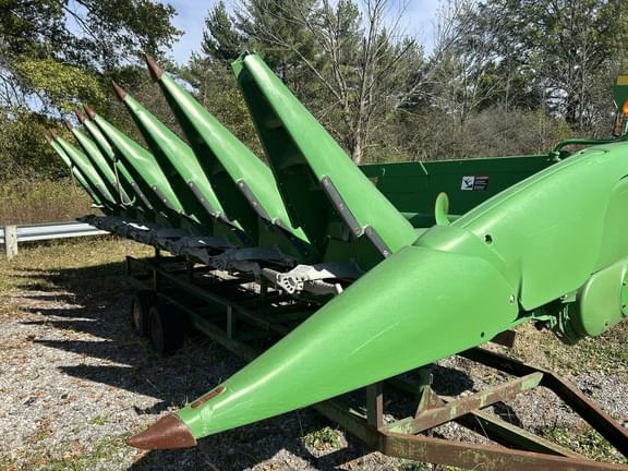 Image of John Deere 608C equipment image 3