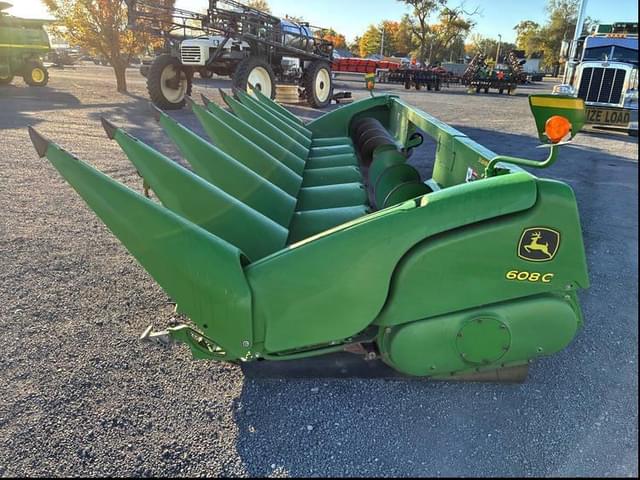 Image of John Deere 608C equipment image 3
