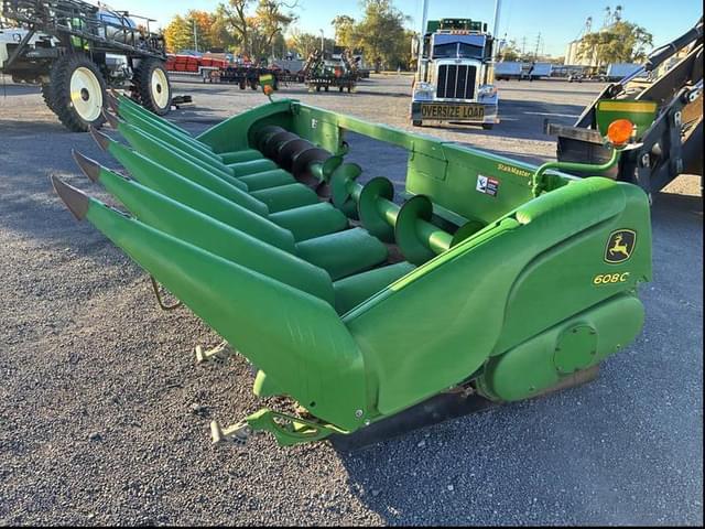 Image of John Deere 608C equipment image 2