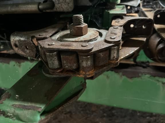 Image of John Deere 608C equipment image 3