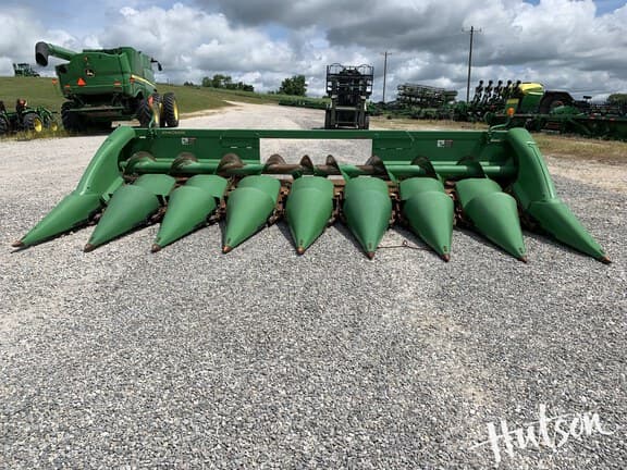 Image of John Deere 608C equipment image 2