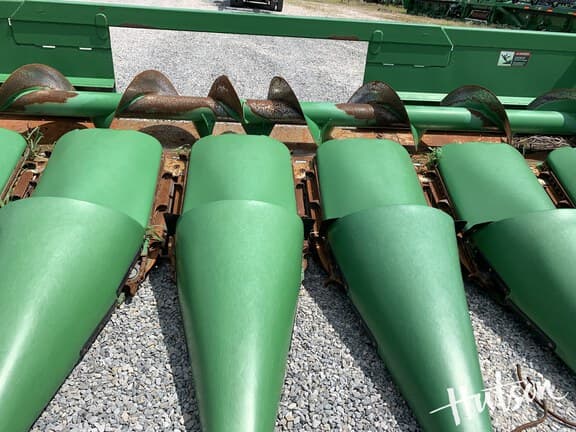 Image of John Deere 608C equipment image 3