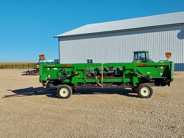 Image of John Deere 608C equipment image 2