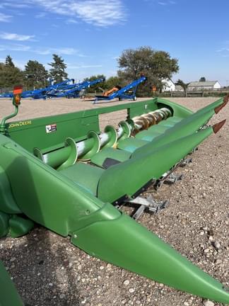 Image of John Deere 608C equipment image 3