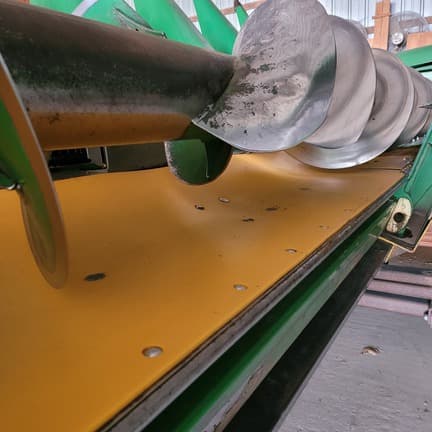 Image of John Deere 608C equipment image 3