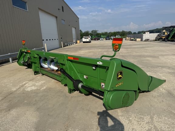 Image of John Deere 608C equipment image 2