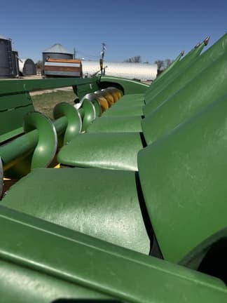 Image of John Deere 608C equipment image 2