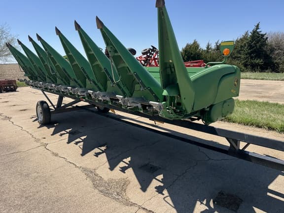 Image of John Deere 608C equipment image 1