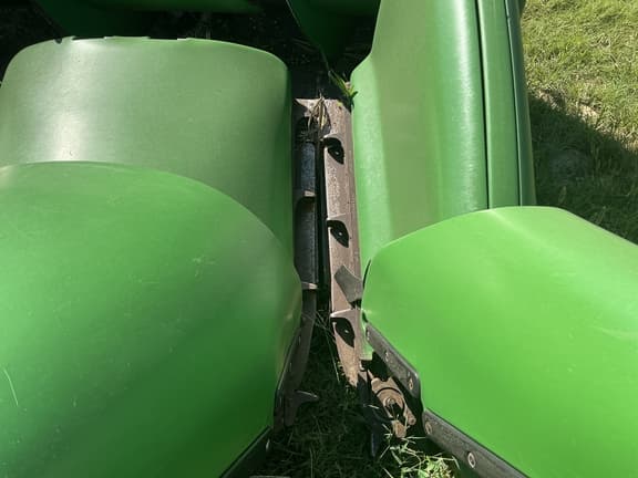 Image of John Deere 608C equipment image 4