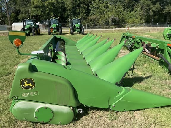 Image of John Deere 608C equipment image 2