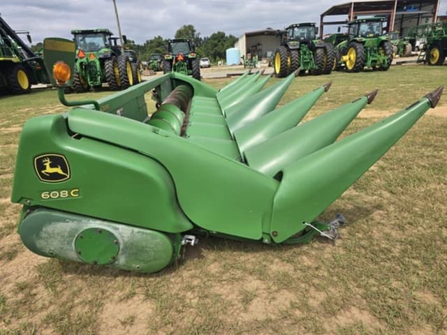 Image of John Deere 608C equipment image 3
