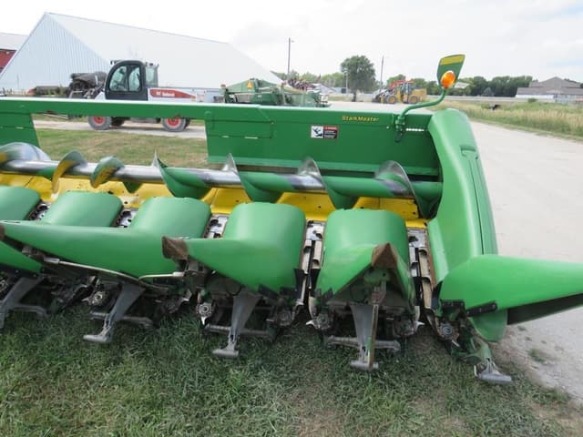 Image of John Deere 608C equipment image 1