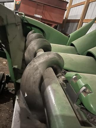 Image of John Deere 608C equipment image 3