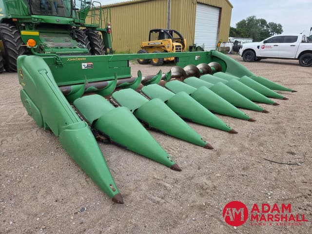 Image of John Deere 608C equipment image 1