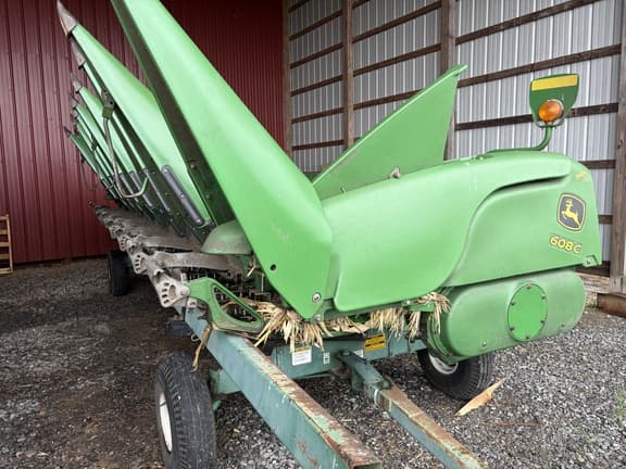 Image of John Deere 608C equipment image 2