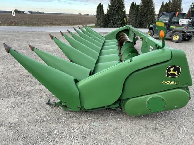Image of John Deere 608C equipment image 4