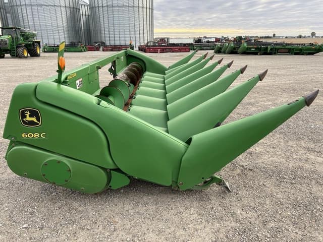 Image of John Deere 608C equipment image 3