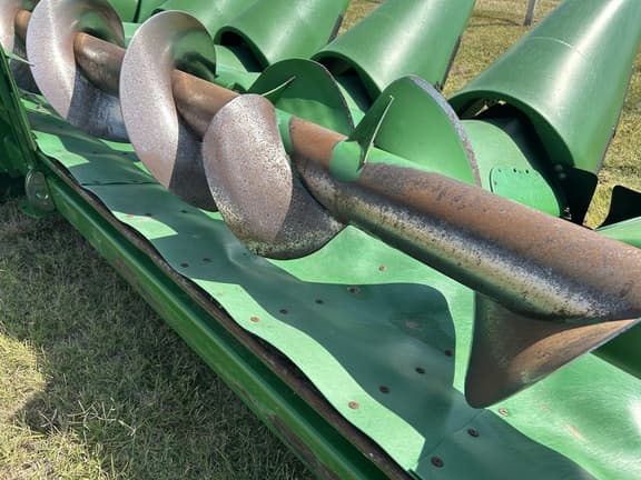 Image of John Deere 608C equipment image 4
